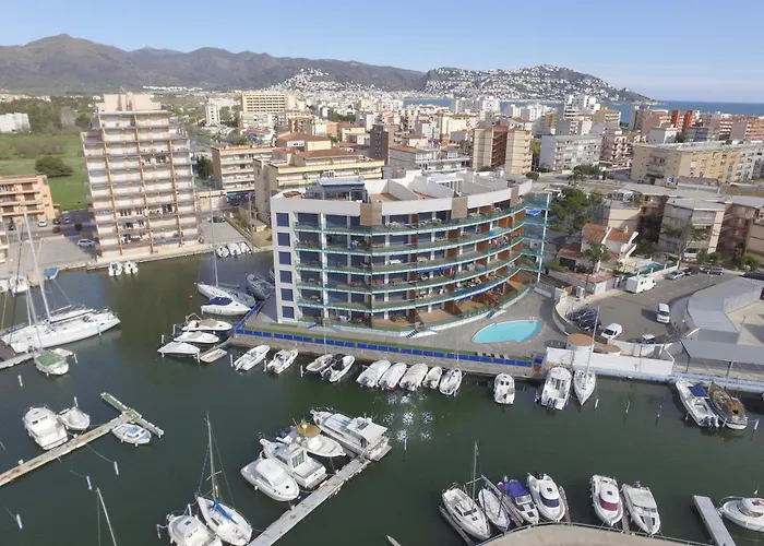 Rnet - Apartments Roses Port Trebol