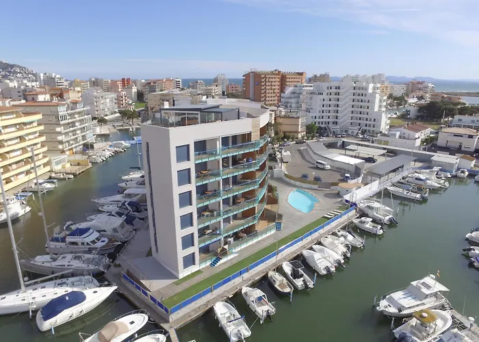 Rnet - Apartments Roses Port Trebol