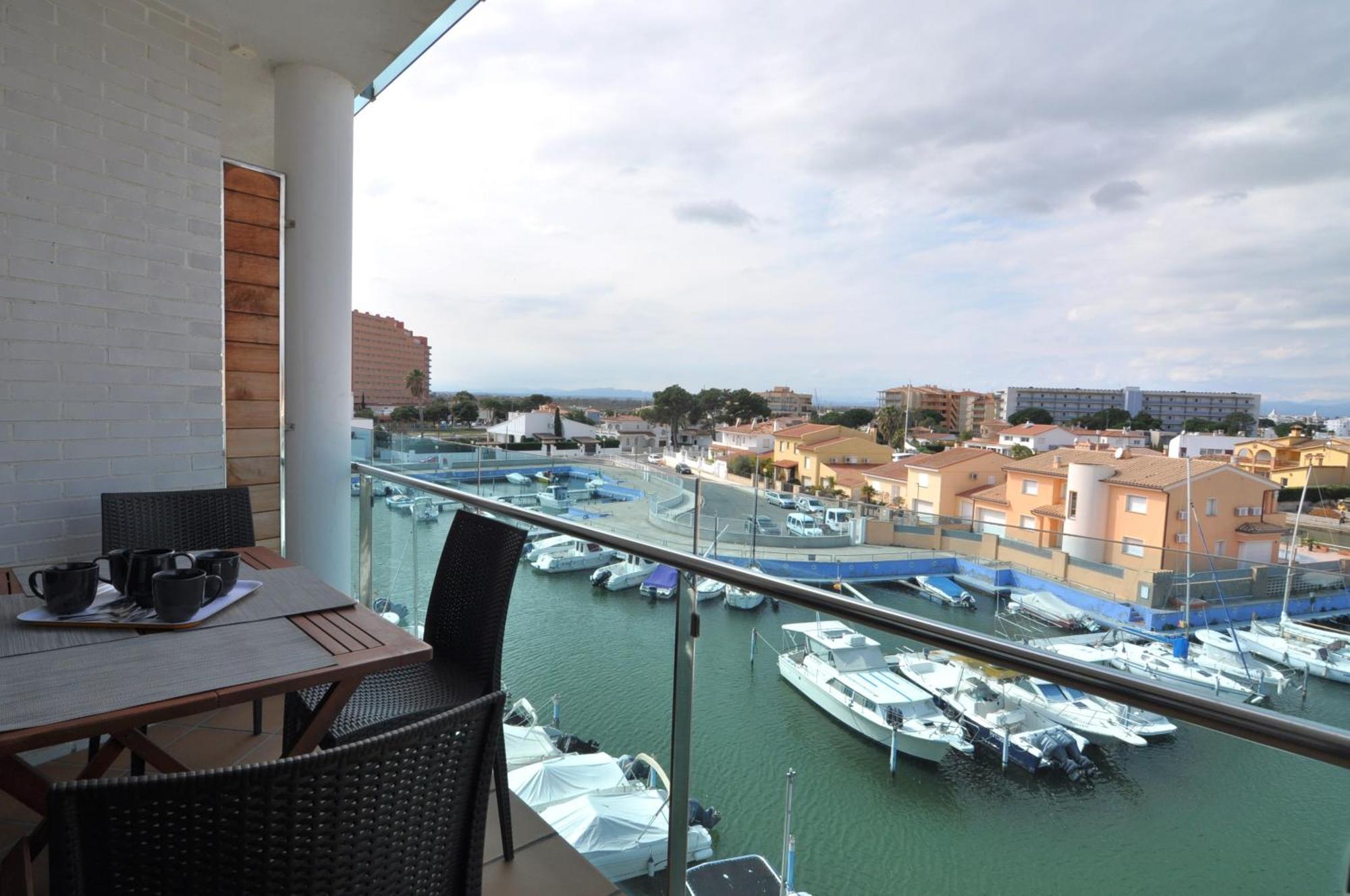Rnet - Port Trebol Apartment *