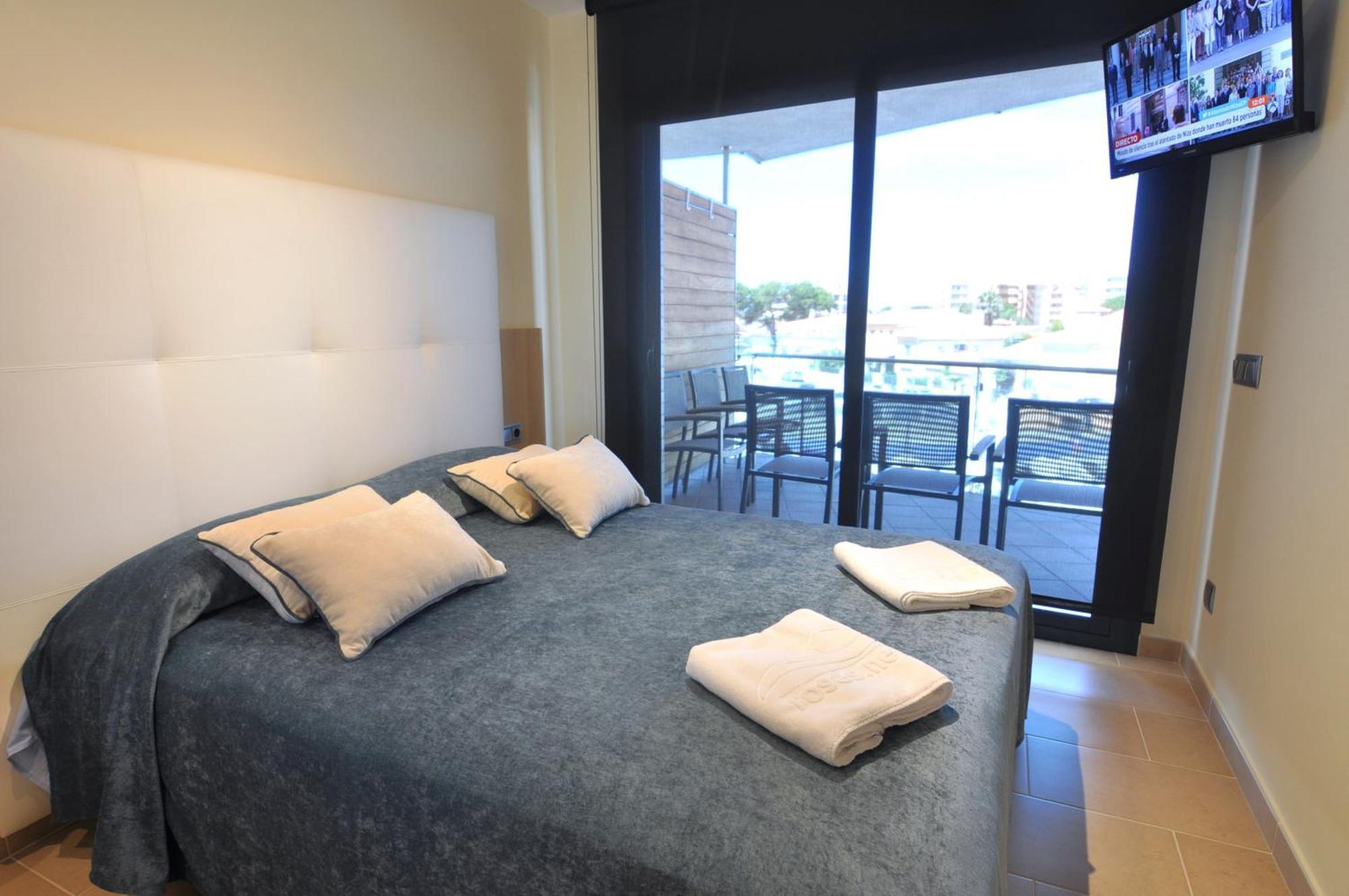 Rnet - Port Trebol Apartment Roses