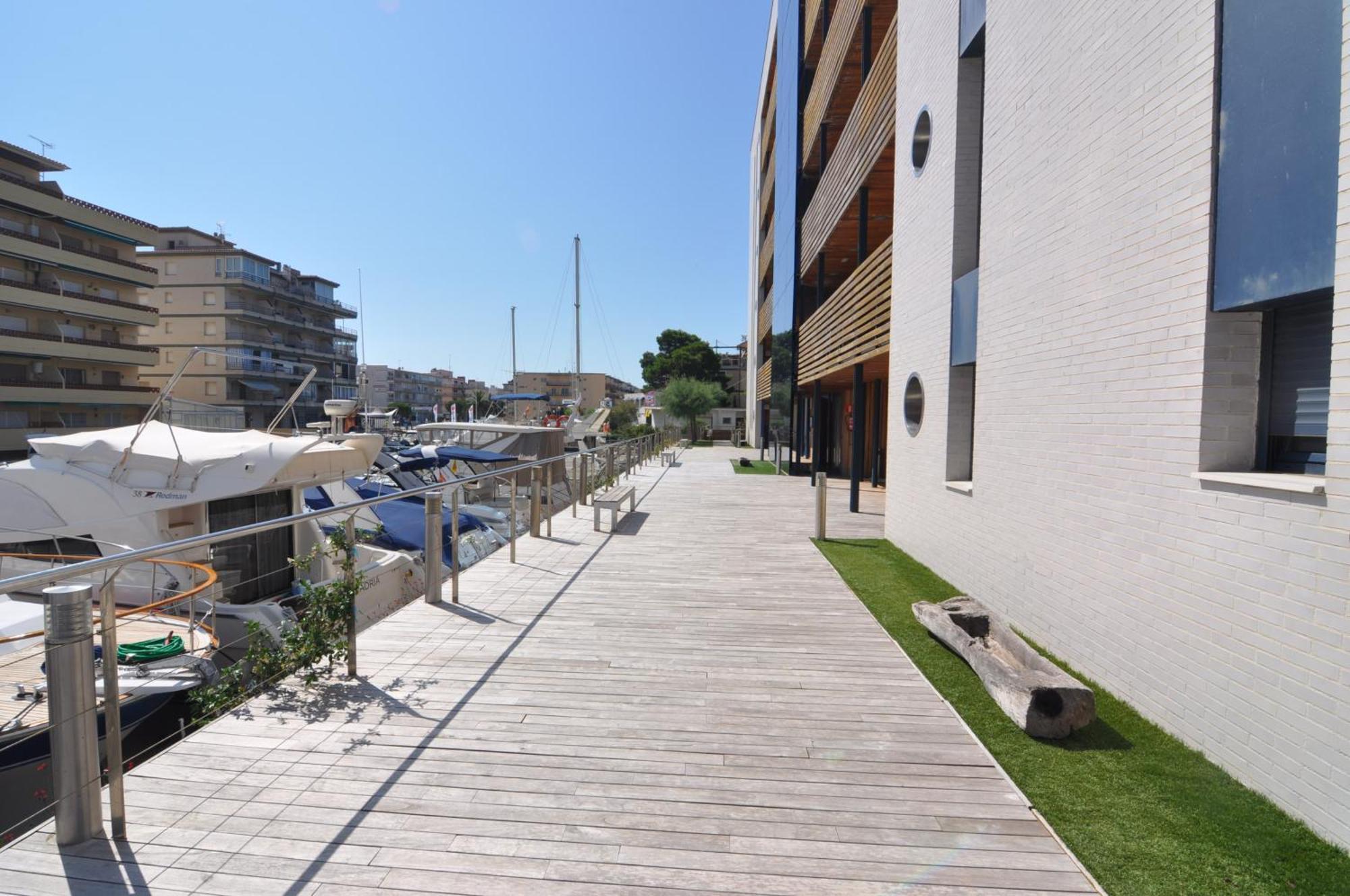 Apartment Rnet - Port Trebol